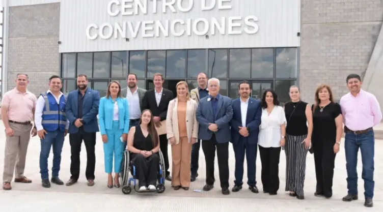 Maru Campos verifica construcción Centro de Convenciones en Ciudad Cuauhtemoc