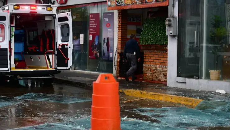 Intensa lluvia y caída de granizo deja afectaciones en Xalapa
