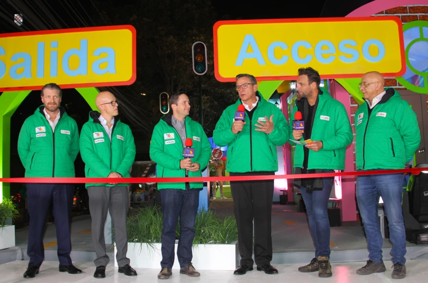 ¡Gran inauguración del Contenedor Juguetón!