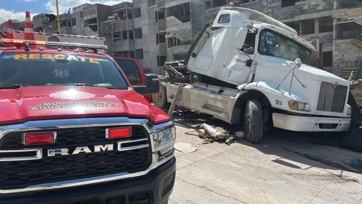 VIDEO | ¡IMÁGENES FUERTES! Niño de dos años muere aplastado por camión que transportaba arena
