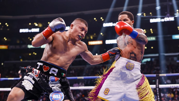 GervontabDavis contra Isaac Cruz1