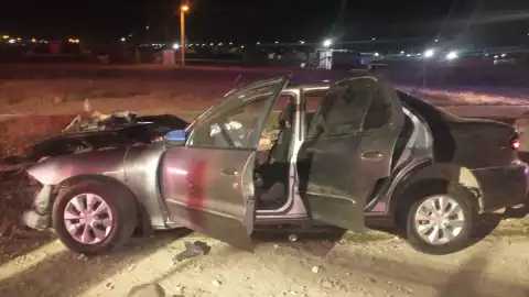 Choque en la “curva de la muerte” deja tres personas heridas esta madrugada