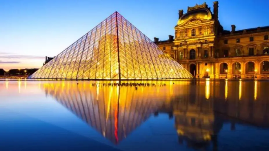 Museo de Louvre abre el 6 de julio