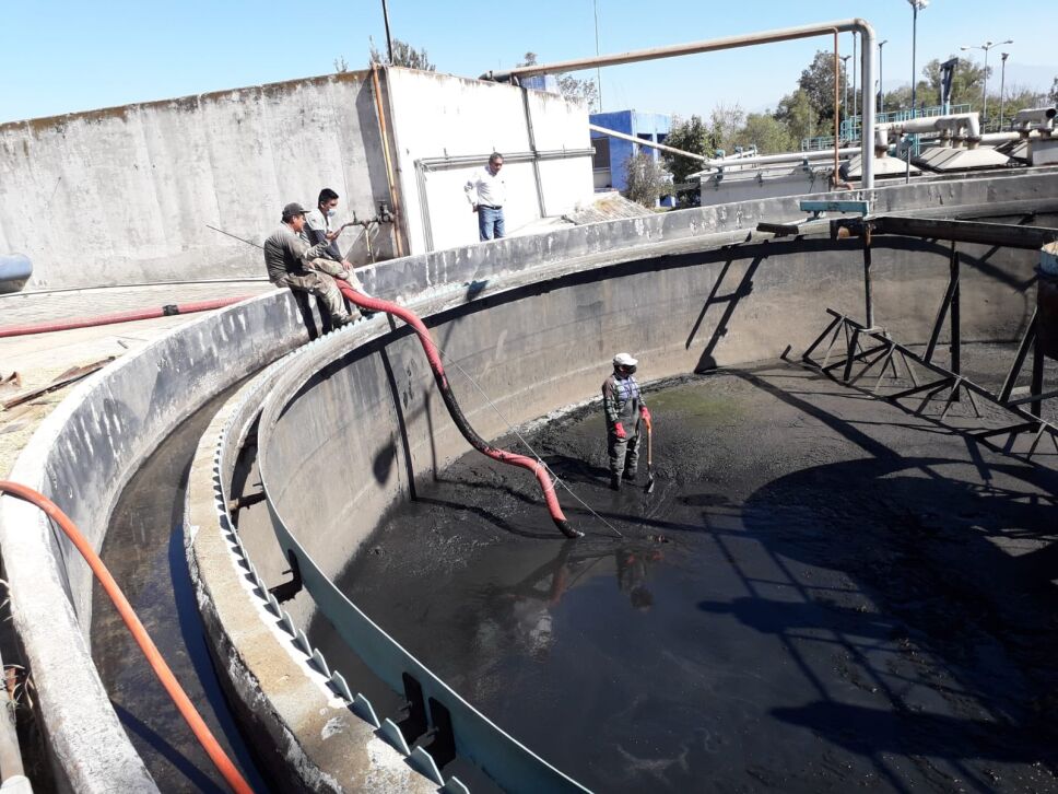 Seis alcaldías se quedan sin agua por falla eléctrica, CDMX envía pipas