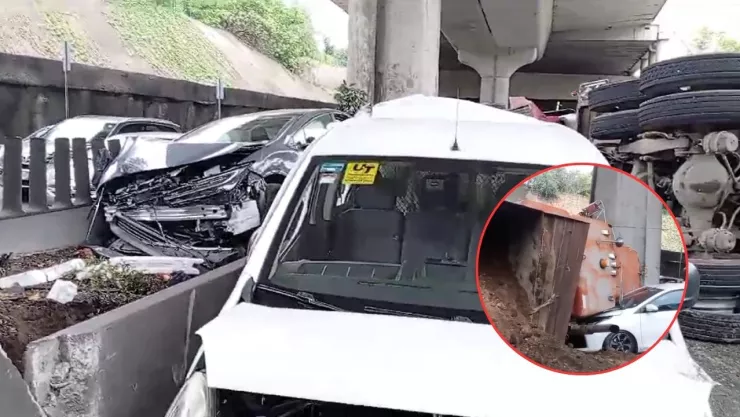 VIDEO: Fuerte choque en Periférico por un camión sin frenos, cerca de Chapultepec