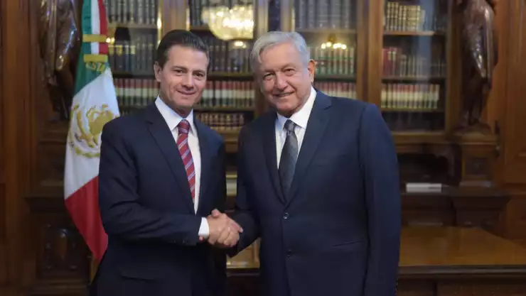 AMLO y EPN se reúnen
