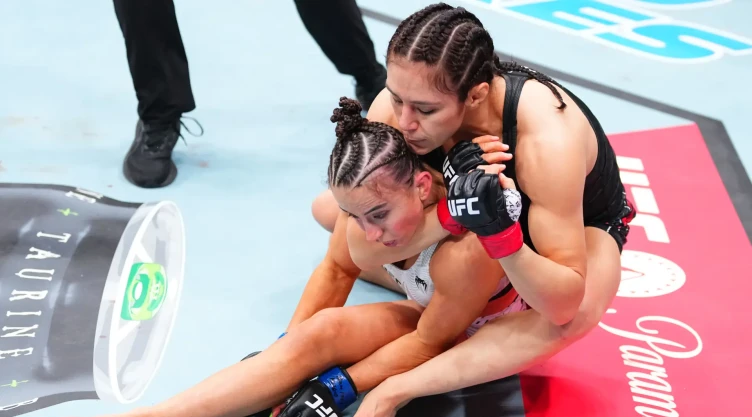 Alexa Grasso noquea a Macy Barber UFC Seattle 2026