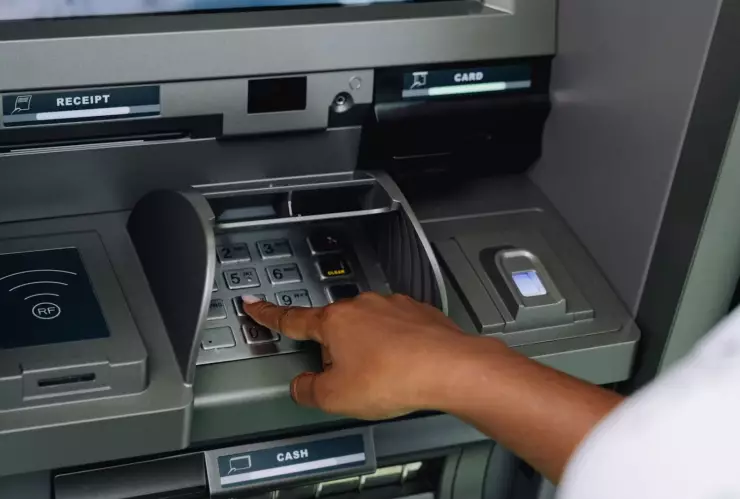 días que cierran los bancos en noviembre 2024.jpg