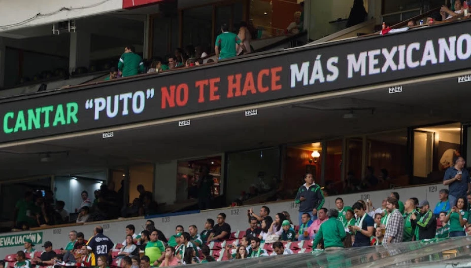 ANUNCIO GRITO HOMOFOBICO