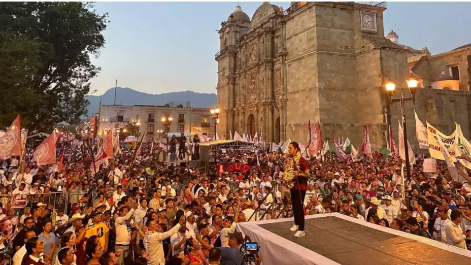 ¿Qué son los actos anticipados de precampaña y cuál es la sanción?