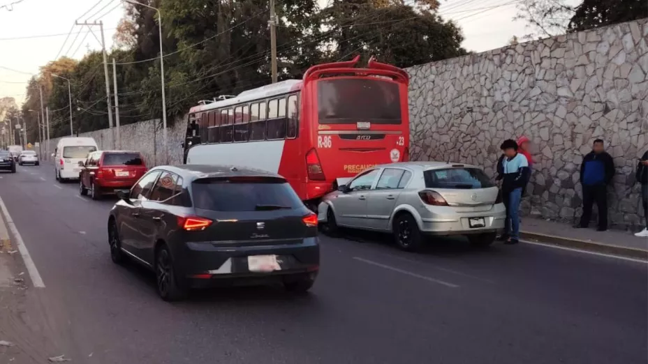 Accidente frente al seminario hoy 13 de noviembre de 2025