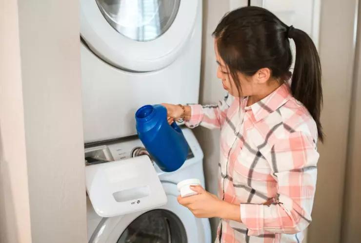 ¿Qué jabón es mejor para lavar la ropa? Polvo o líquido