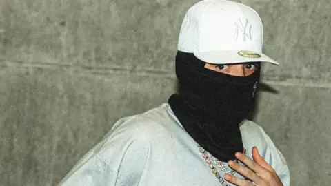 ¿Quiénes son los verdaderos papás de Peso Pluma_ Esto se sabe