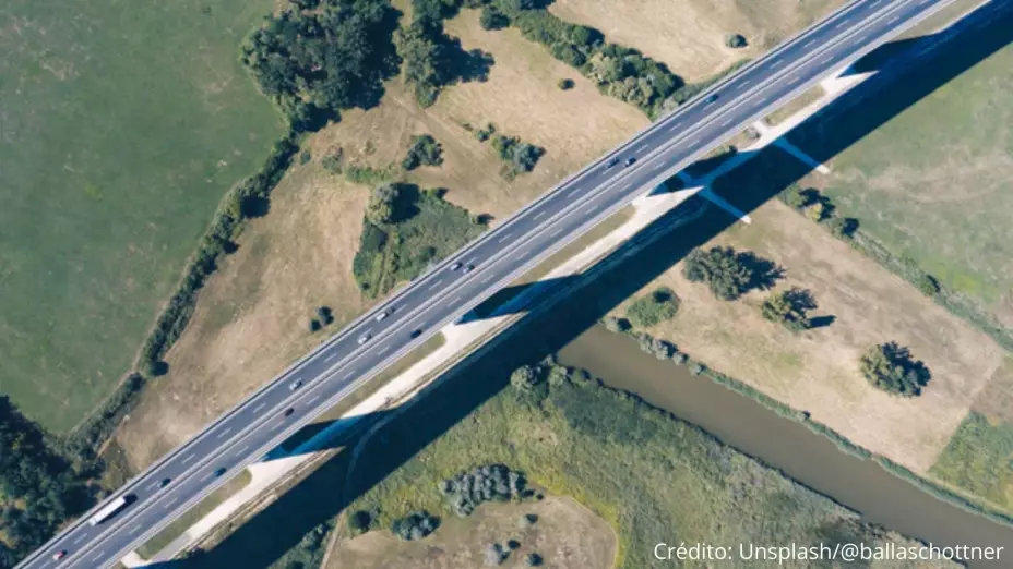 Hungría cierra fronteras