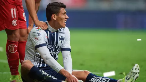 Hector Moreno sufre accidente vehicular