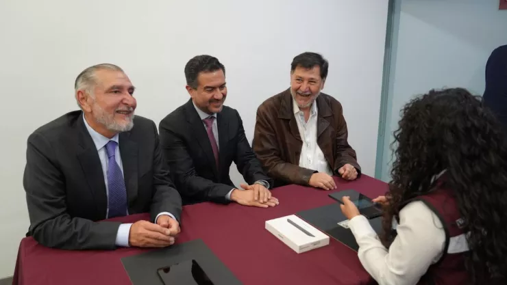 ¡Llegó y ya piden su veto! Miguel Ángel Yunes se une a Morena; Nahle exige su exclusión