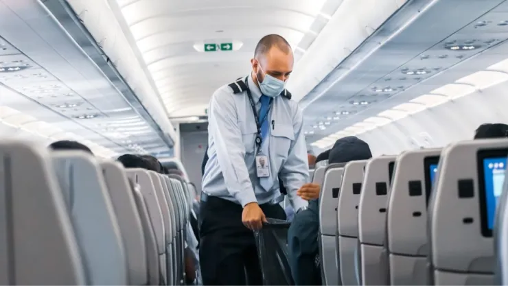 AVIÓN SE DESVÍA EN HOUSTON