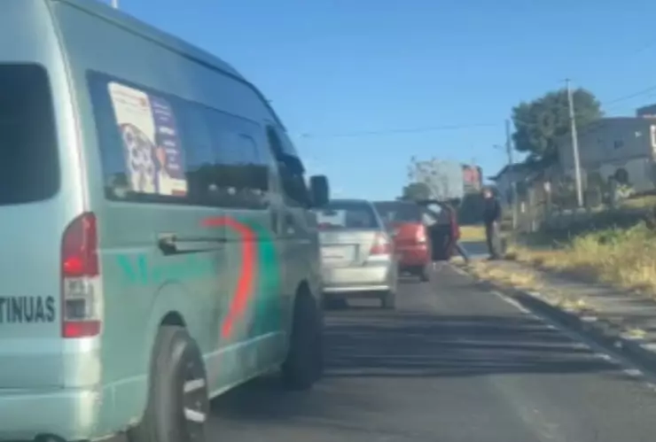 VIDEO: Accidente dejó caos y tráfico en la carretera Puebla-Tlaxcala hoy lunes