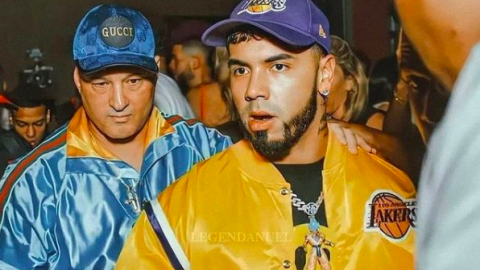 Bad Bunny y Anuel AA basquetbol