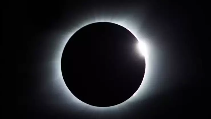 Alertan de alta nubosidad durante el eclipse solar 2024; ¿no se podrá ver_.jpg
