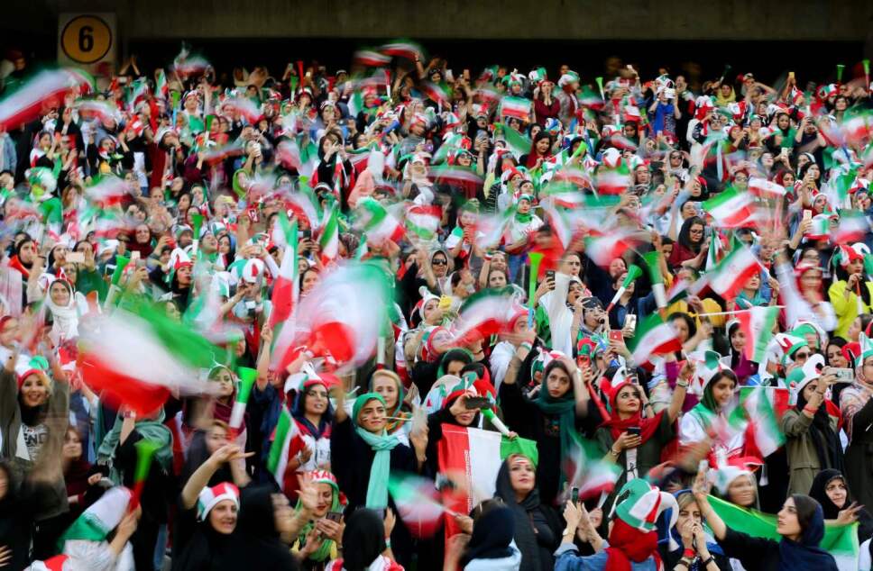 Mujeres iraníes regresarán a los estadios dos años después