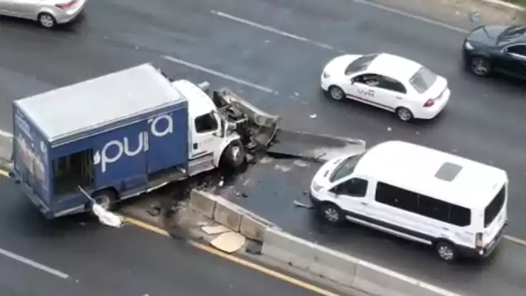 Choque de camión repartidor