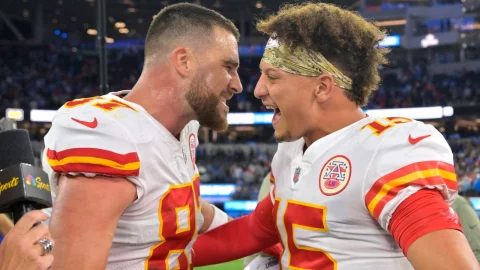 Patrick Mahomes ha sido el mayor porrista del noviazgo de Travis con Taylor
