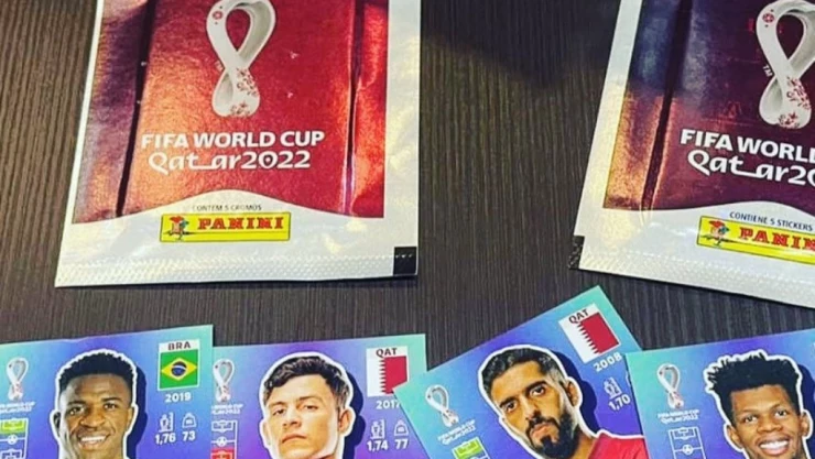 Álbum Panini 2022: Regañan a niño por gastar 2 mil pesos en estampas