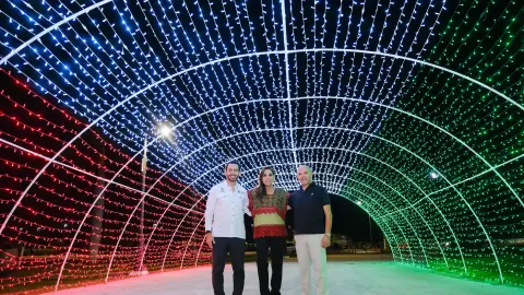 Inauguran parador fotográfico en la zona hotelera de Cancún por las Fiestas Patrias