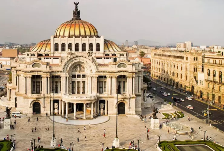 Bellas Artes en el centro de la Ciudad de México
