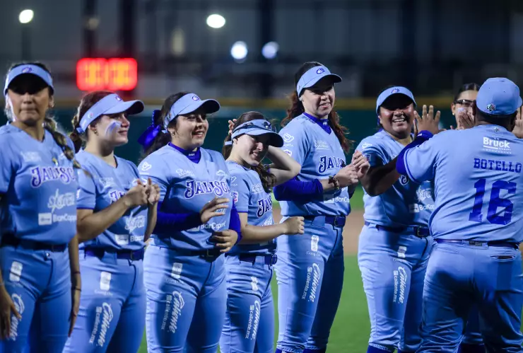 Charros Softbol inicia con triunfo la temporada 2025 de LMS.jpeg