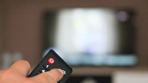 ¿Se fue la luz? La CFE puede reponerte tu tele dañada gratis y de esta manera