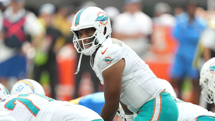 Miami Dolphins quarterback Tua Tagovailoa 