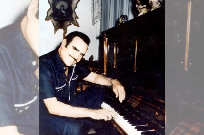 Vicente Fernández.jpg