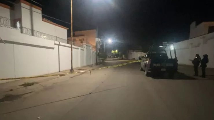 Atacan a un hombre a balazos y le roban su vehículo en Villa Universidad