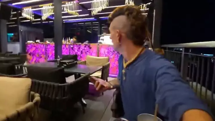 VIDEO ¡IMÁGENES SENSIBLES! Streamer graba momento exacto del sismo en Filipinas durante transmisión en vivo