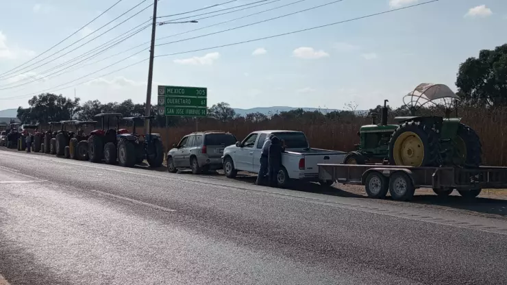 caravana de tractores