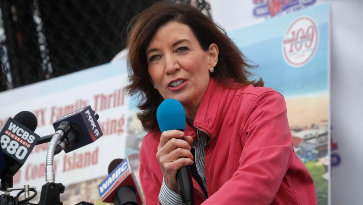 kathy_hochul_quien_es_gobernadora_nueva_york