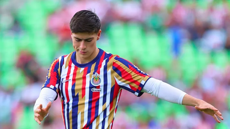¿Se va de Chivas? Esta es la MILLONARIA cifra que pagarían por ‘Hormiga’ González para llevarlo a Europa