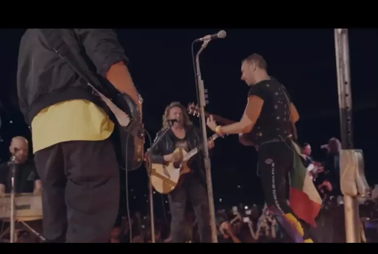 Fan de Coldplay pide reembolso por “palomazo” con Maná en Mty