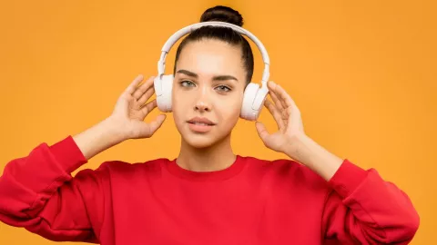 Los 3 peinados rápidos para amas de casa con más de 40 años; son fáciles de hacer, cómodos y te verás preciosa Top Knot