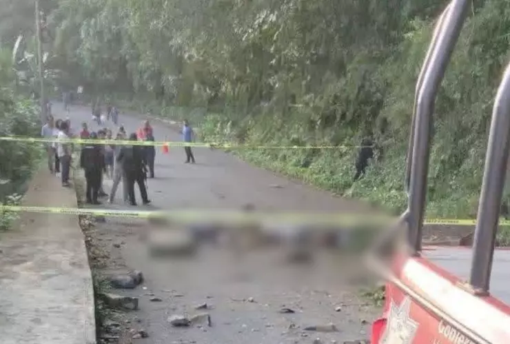 Derrumbe en Jonotla deja una persona sin vida y otra gravemente herida; fueron aplastados por piedras