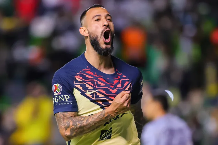 América