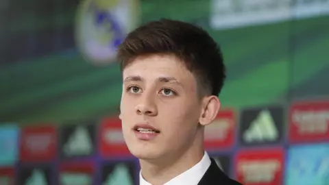 Arda Guler firma por el Real Madrid