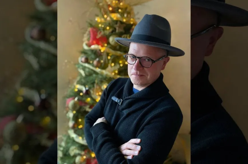Gavito con sombrero.jpg