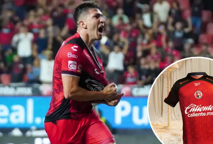 Xolos presenta su uniforme oficial.png