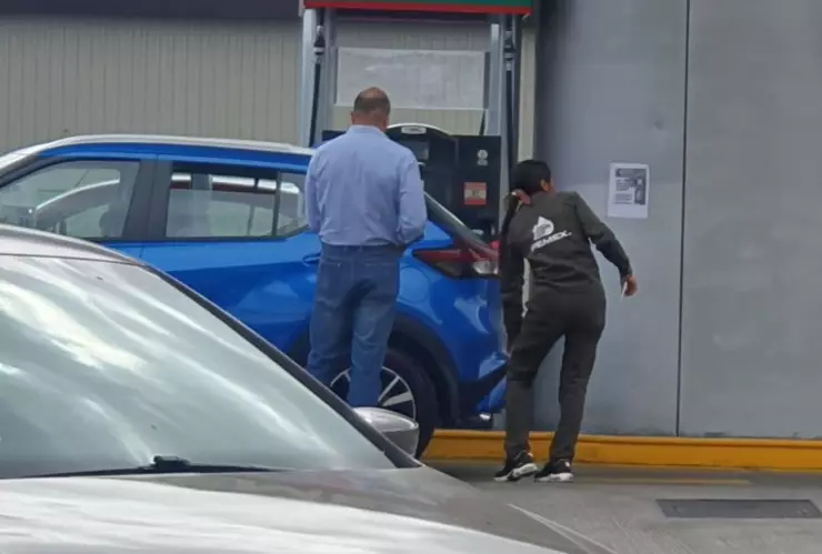 carga de gasolina.jpg