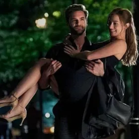 Hoy en Amazon Prime la película romántica que dura menos de 2 horas y está arrasando.jpg