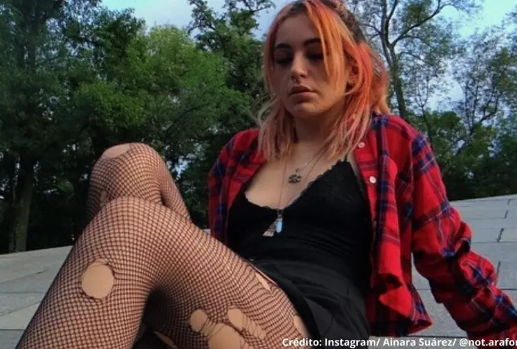 Ainara Suárez reacciona a la liberación de uno de sus agresores. 