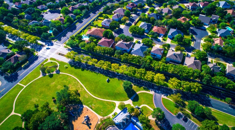 una vista del hermoso suburbio de Round Rock en el Estado de la Estrella Solitaria
